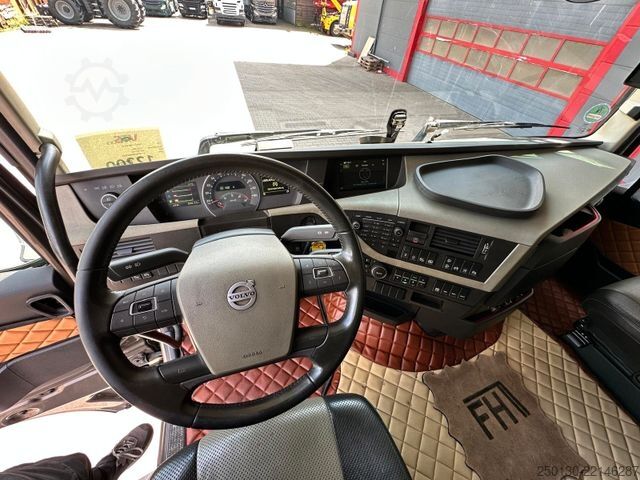 Standardni tegljač VOLVO FH 500 4x2 BL ACC/Bi-XENON/NAVI/SOUND/I-PARKCOOL