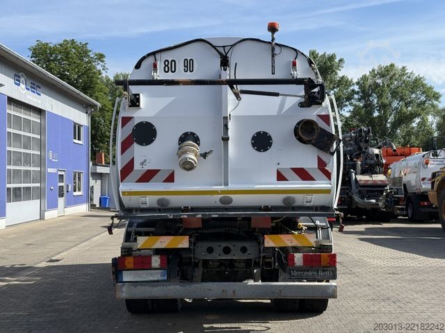 Măturătoare stradală MERCEDES-BENZ AXOR 1829 Kehrmaschine BUCHER