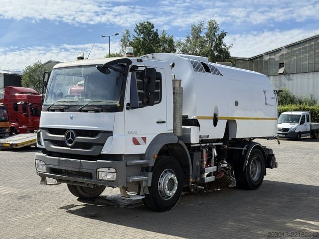 Măturătoare stradală MERCEDES-BENZ AXOR 1829 Kehrmaschine BUCHER