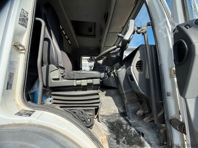 Măturătoare stradală MERCEDES-BENZ AXOR 1829 Kehrmaschine BUCHER