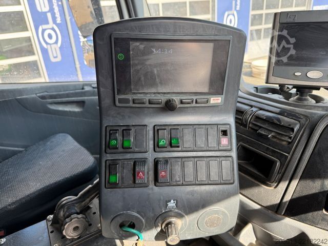 Măturătoare stradală MERCEDES-BENZ AXOR 1829 Kehrmaschine BUCHER