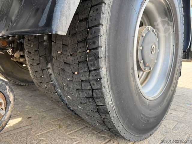 Măturătoare stradală MERCEDES-BENZ AXOR 1829 Kehrmaschine BUCHER
