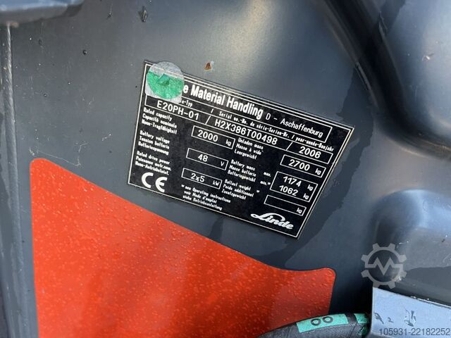 Carretilla eléctrica de 4 ruedas Linde E20PH-01