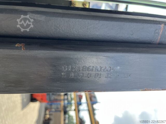 Carretilla eléctrica de 4 ruedas Linde E30-02