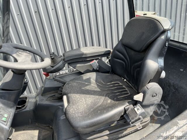 Carretilla eléctrica de 4 ruedas Linde E25-02