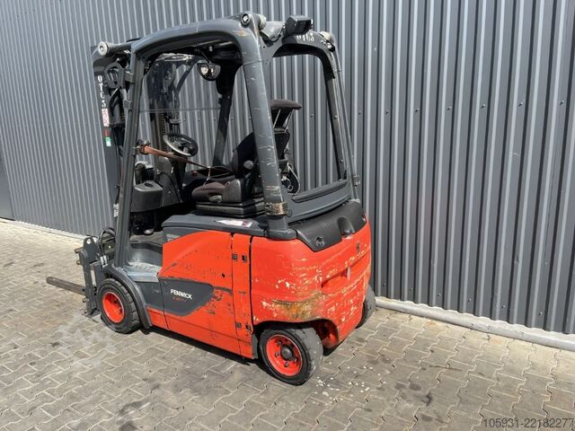 Carretilla eléctrica de 4 ruedas Linde E20PH-02
