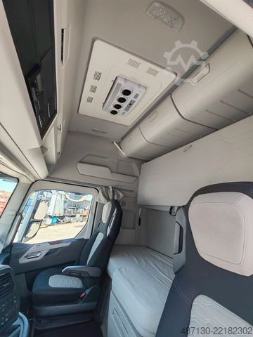 Véhicule tracteur volume FORD F-MAX 500 mega