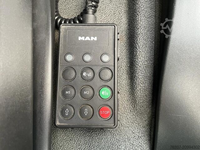 Blomstertransportör MAN TGL 10.220 TGL 10.220 Doka Blumentransporter