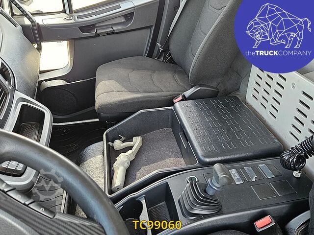 Bâche coulissante Iveco EuroCargo 140 E22