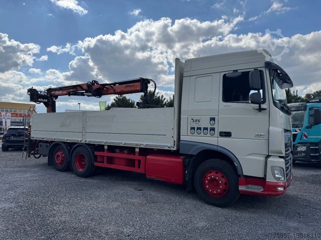 Vrachtauto met open laadbak DAF XF 440 / Atlas Kran 145.2 Bj 2017 /HU 02/2026