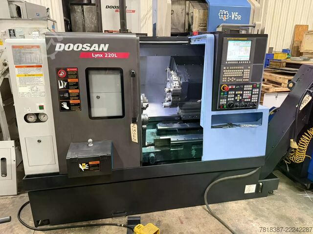 Strung CNC DOOSAN LYNX 220LC