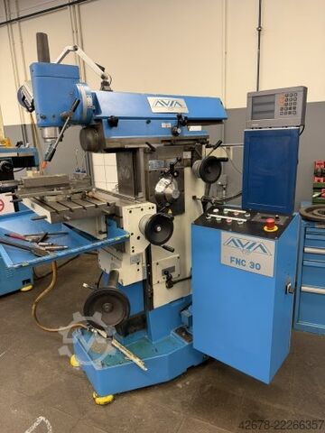 Universele gereedschapsfreesmachine AVIA FNC 30