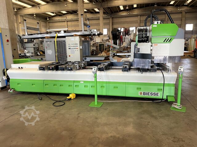 Bewerkingscentrum BIESSE ROVER 27
