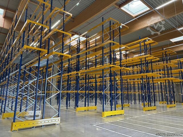 Almacén de gran altura Jungheinrich MPB