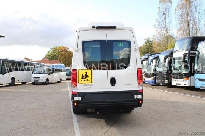 Minibus Iveco Daily / 7.5m / CNG / AIRCO / AUT