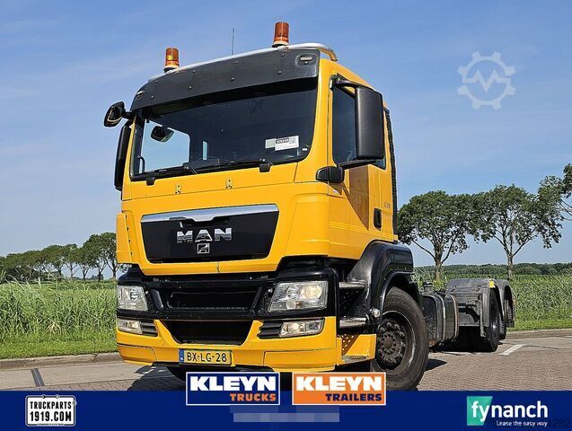 Chassis with cab M.A.N. 26.360 TGS
