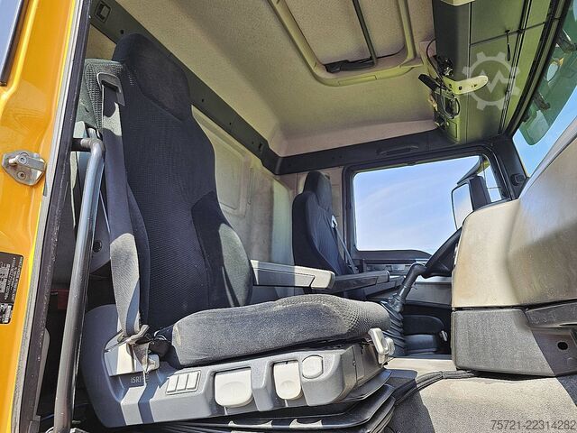 Chassis with cab M.A.N. 26.360 TGS