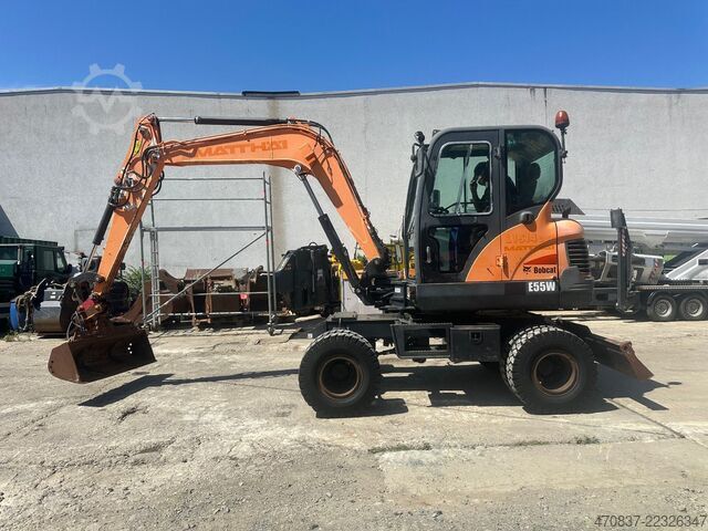 Mobiele graafmachine BOBCAT E 55W Mobilbagger