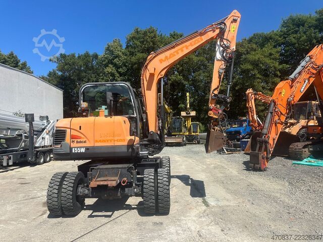 Mobiele graafmachine BOBCAT E 55W Mobilbagger