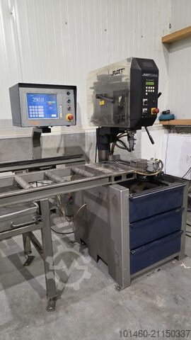 Línea de perforación automática XYZ con mesa de alimentación Flott P40 ST FB dofra x y table