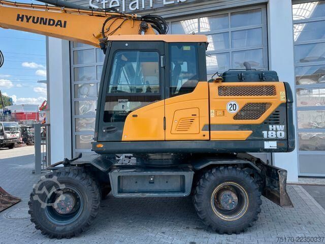 Gravemaskine på hjul Hyundai HW 180 / 6.102h / Tieflöffel / OQ70/55 / Klima