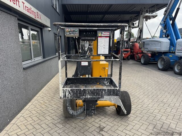 Nifty HR12 NE Knikarmhoogwerker 4x2 Elektrisch 2012 12M werkhoogte NIFTYLIFT HR12 NE Knikarmhoogwerker 4x2 Elektrisch 2012 12M werkhoogte