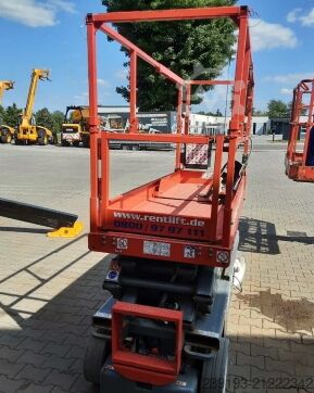 Scissor lift Skyjack SJ III 3220 Elektro 8,10 m
