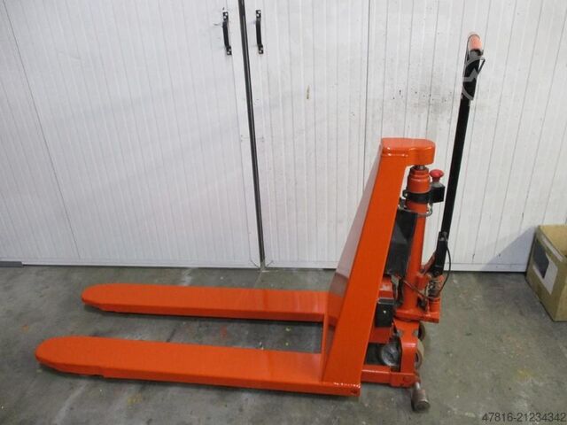 High lifting pallet truck BT HLE1000A