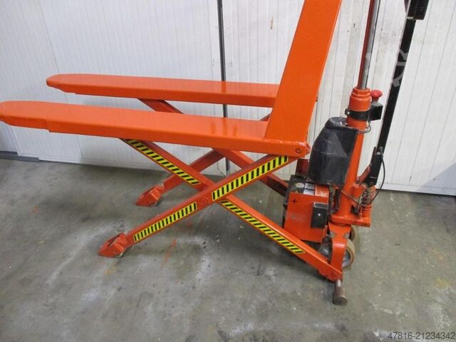 High lifting pallet truck BT HLE1000A