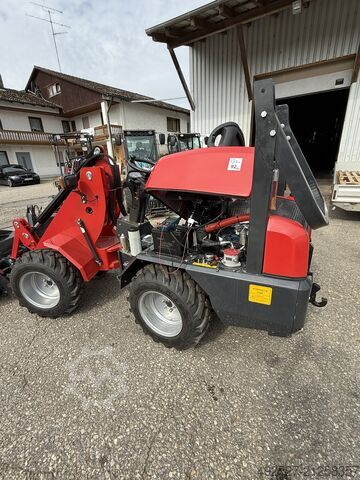 Kolový nakladač KINGWAY H180 KUBOTA - motor 4x4 Kingway H180