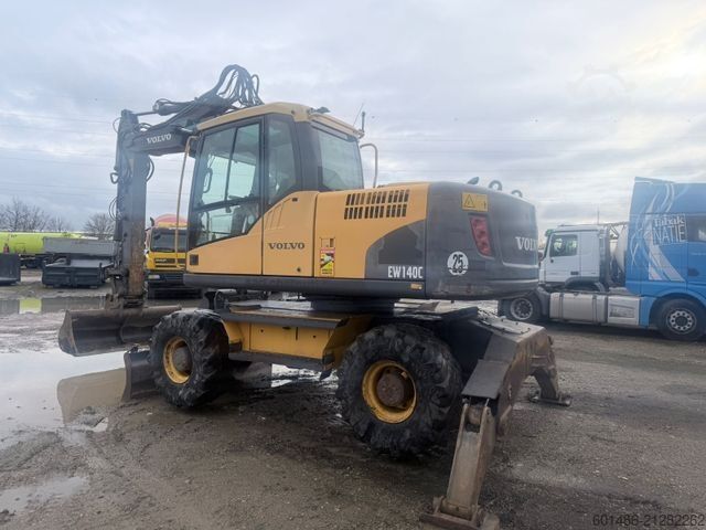 Mobile excavator VOLVO EW 140 C Baujahr 2010