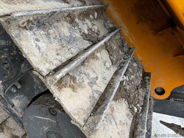 Road roller LIEBHERR PR 726 LGP