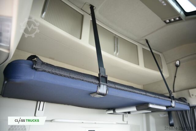 Standaard trekker VOLVO FH 500 XL Retarder i-ParkCool ACC