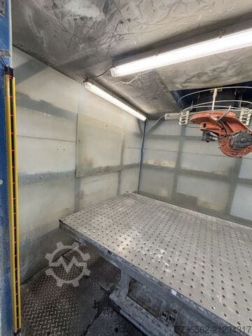 Industrial robot KUKA KR15