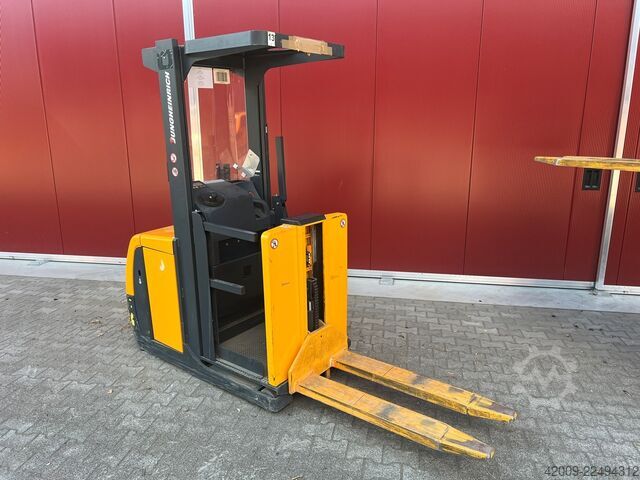 Orderpicker elektrische stapelaar palletwagen Jungheinrich EKS 110  ECE 320