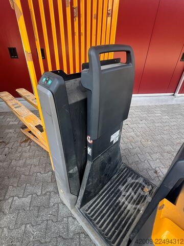 Orderpicker elektrische stapelaar palletwagen Jungheinrich EKS 110  ECE 320
