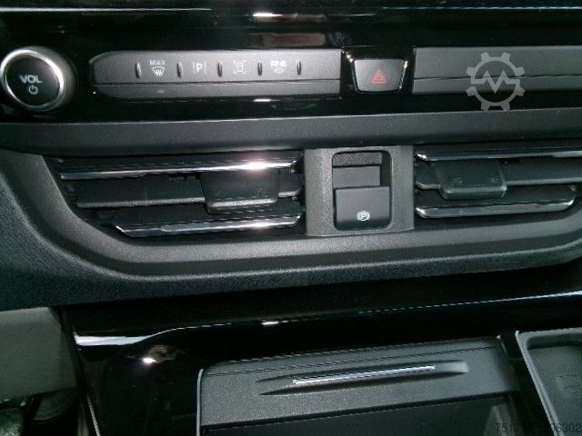 Minibus FORD Tourneo Custom Bus Titanium B&O LHZ AHK Kam