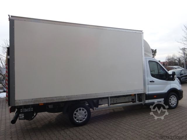 Vrachtwagen met bakwagen FORD Transit 350 L4 130PS HA Trend Koffer LBW