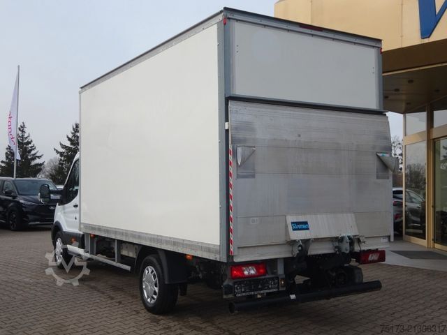 Vrachtwagen met bakwagen FORD Transit 350 L4 130PS HA Trend Koffer LBW