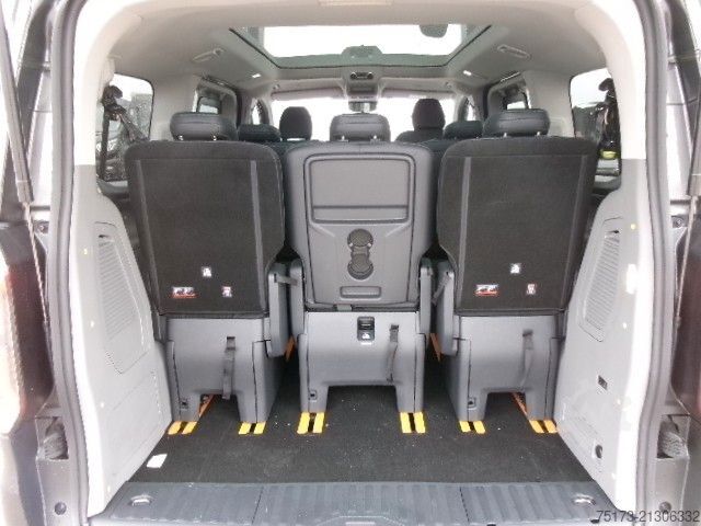 Minibus FORD Tourneo Custom Bus 320 L1 4x4 Active AHK B&O