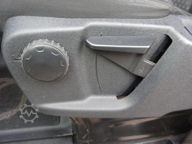 Vrachtwagen met bakwagen FORD Transit 350 L4 130PS HA Trend Koffer LBW