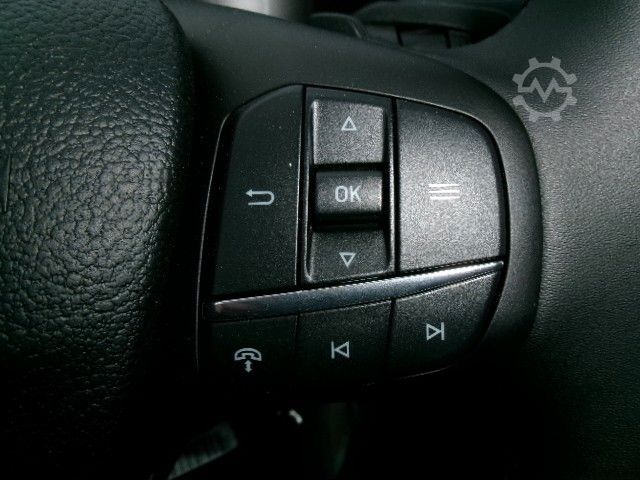 Transporter mit Koffer FORD Transit 350L4 Trend AT Koffer LWB Xenon Kam ACC