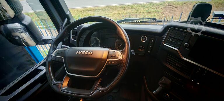 Tractor estándar Iveco s-way 480