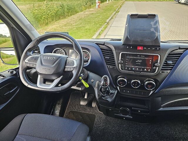 Στέισον βάγκον με ψηλή οροφή IVECO DAILY 35 S 18 3.0L AUT. L2H2