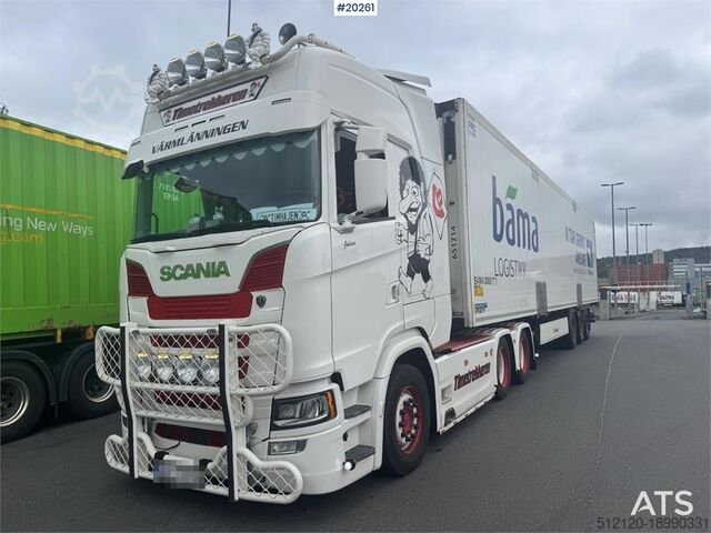 Standard tractor Scania S590 6x4 Truck.