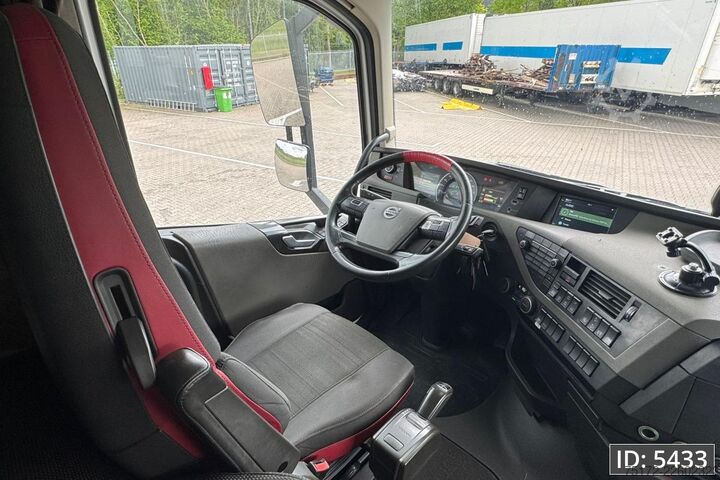 Alváz vezetőfülkével Volvo FH 540 Globetrotter, Euro 6, / 8x4 / ADR / Stee...