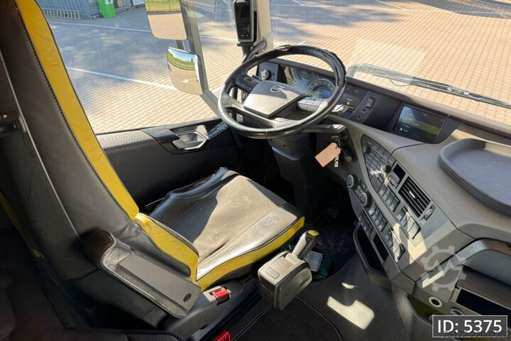 Transporteri od drveta Volvo FH16 750 Globetrotter XL, Euro 6, 8x4 / Hydraul...