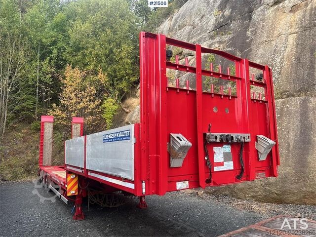 Doll Machinery Yarı Römork, genişleme ve hidrolik köprülerle birlikte. Doll Machinery Semi w/ Widening and Hydraulic Bridges.