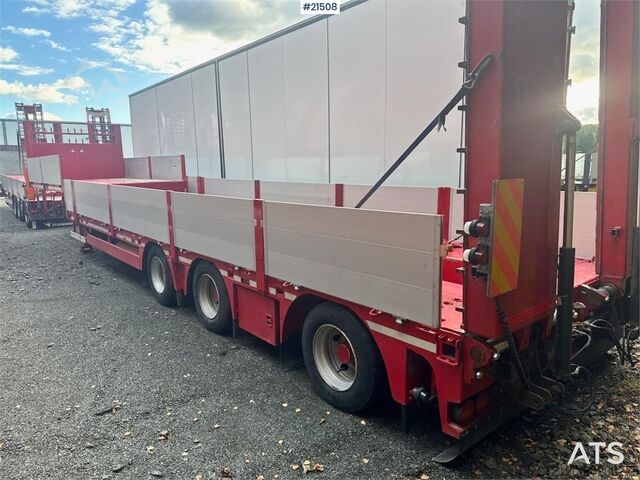 Doll Machinery Semi w/ Widening and Hydraulic Bridges. Doll Machinery Semi w/ Widening and Hydraulic Bridges.