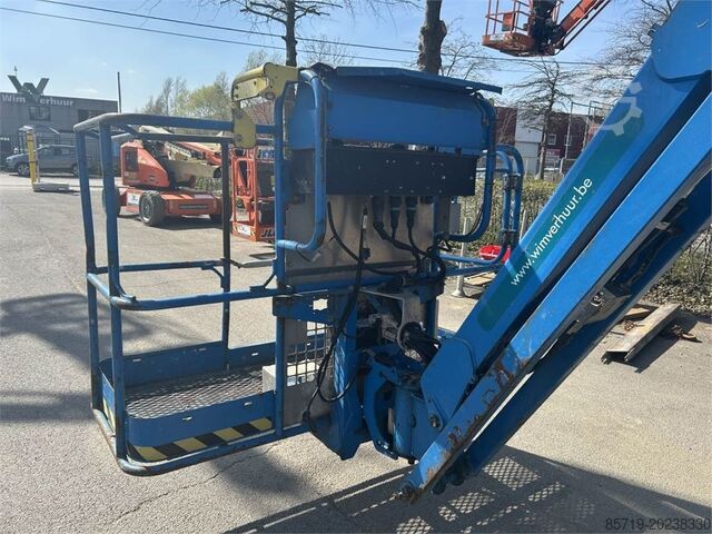 Csuklós teleszkópos munkaállvány Genie Z-45/25XC (3204)